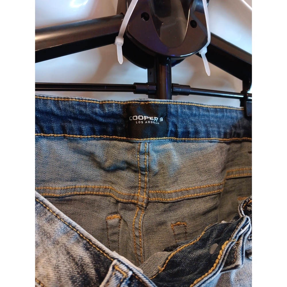 Men COOPER 9 Stack Block Jeans - Picture 2 of 4